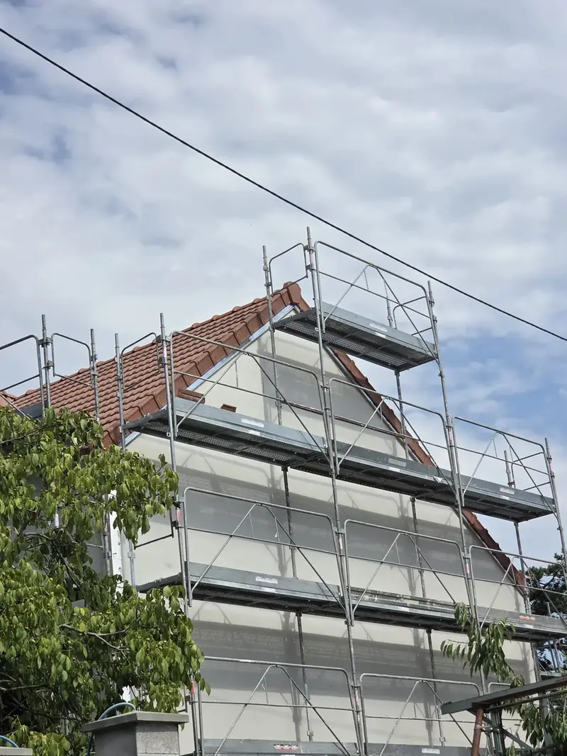 Pignon sous échafaudage – Pignon sous échafaudage, Champigny-sur-Marne (94)